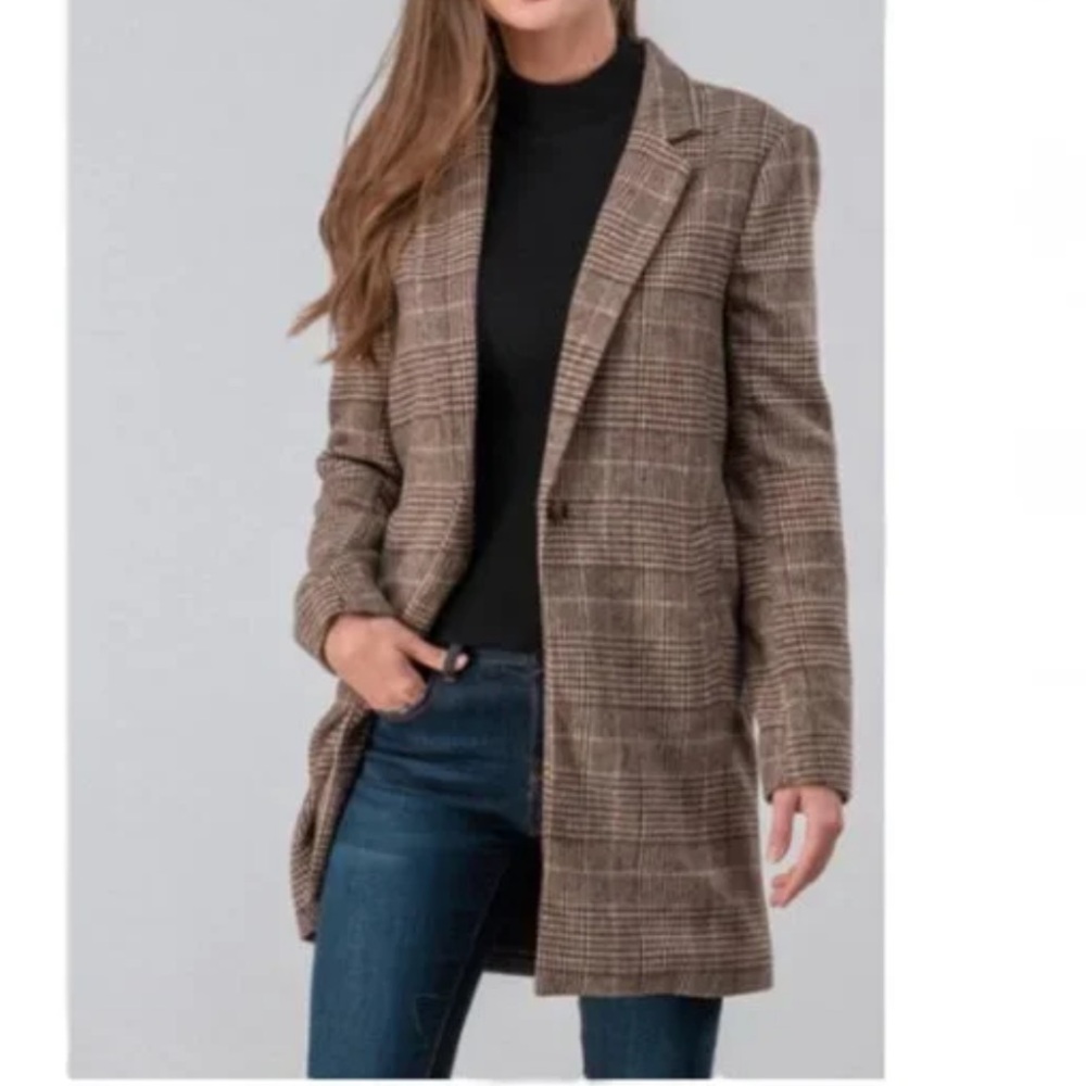 NWT Love Tree Houndstooth Jacket in Brown, Size Medium.